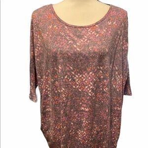 LuLaRoe Irma Top High Low Size XL
